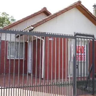 Estupenda casa en Peñaflor, con todo lo necesario